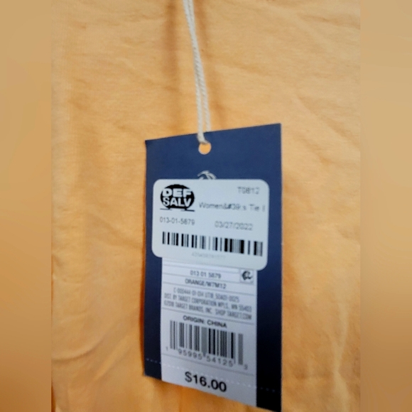 Universal Thread - Picture 3 of 3